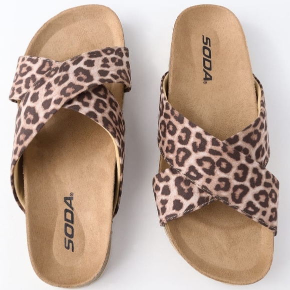 Reilly Cheetah Print Flat Sandals Size 7.5 NWOT